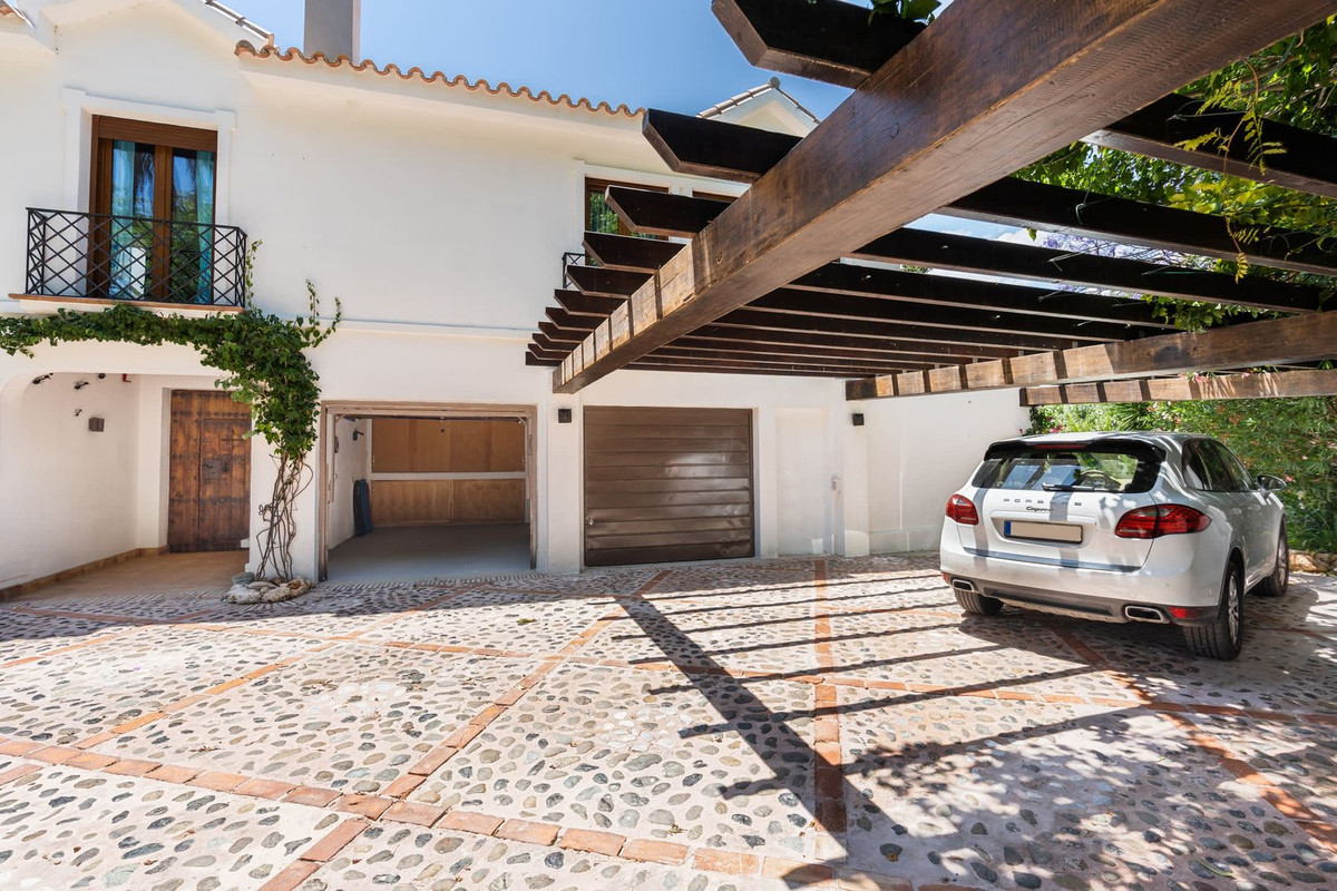 Se vende Villa - Chalet de 4 dormitorios en Costa Del Sol, Málaga, España