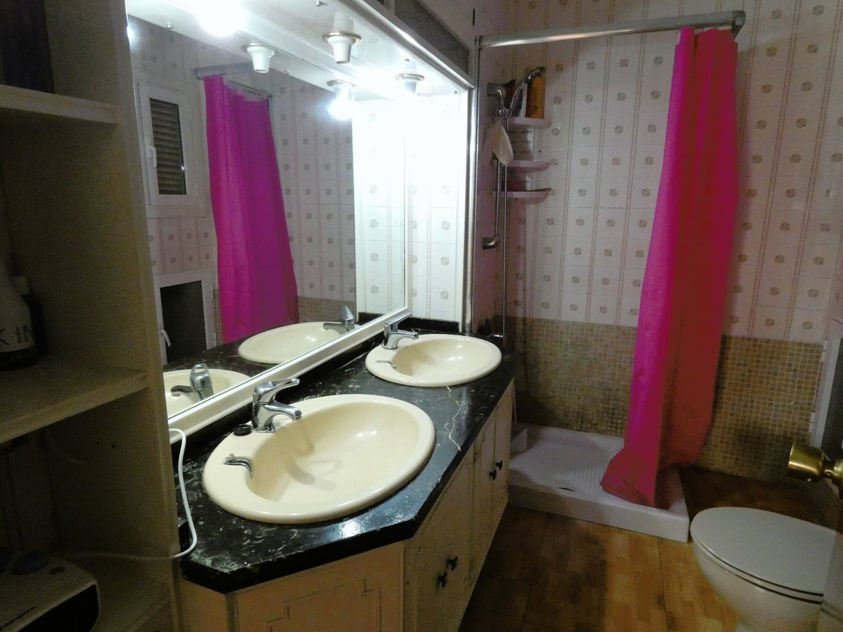 Se vende Apartamento Planta Media de 3 dormitorios en Costa Blanca, Alicante, España