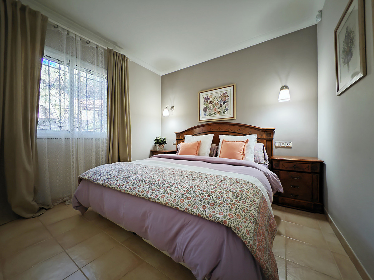 4 Bed Townhouse for sale in Marbesa Costa Del Sol, Málaga, Spain
