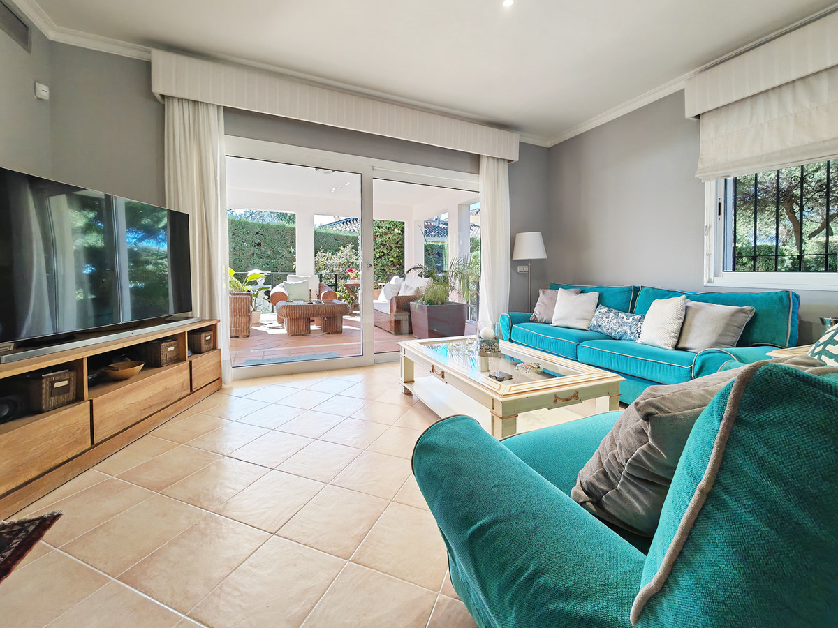 4 Bed Townhouse for sale in Marbesa Costa Del Sol, Málaga, Spain