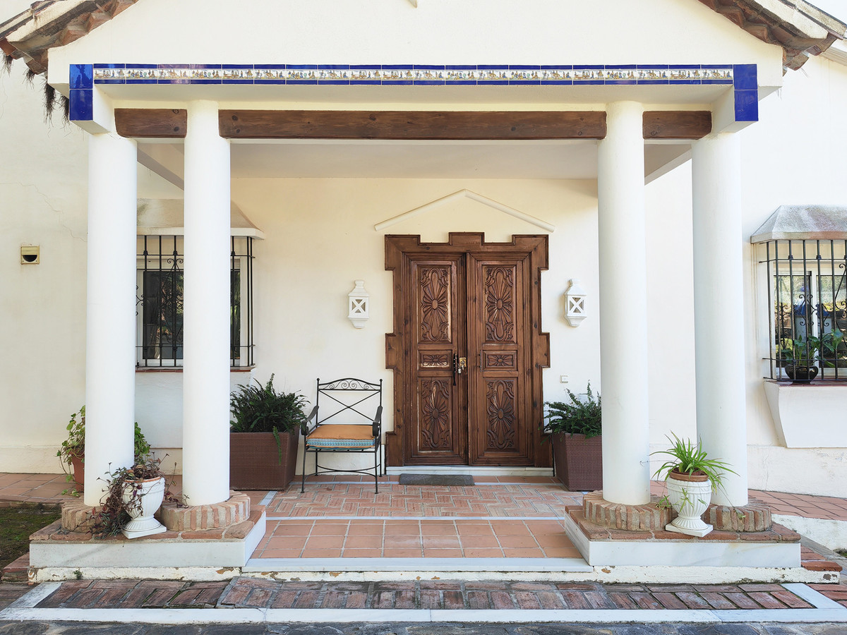 4 Bed Townhouse for sale in Marbesa Costa Del Sol, Málaga, Spain