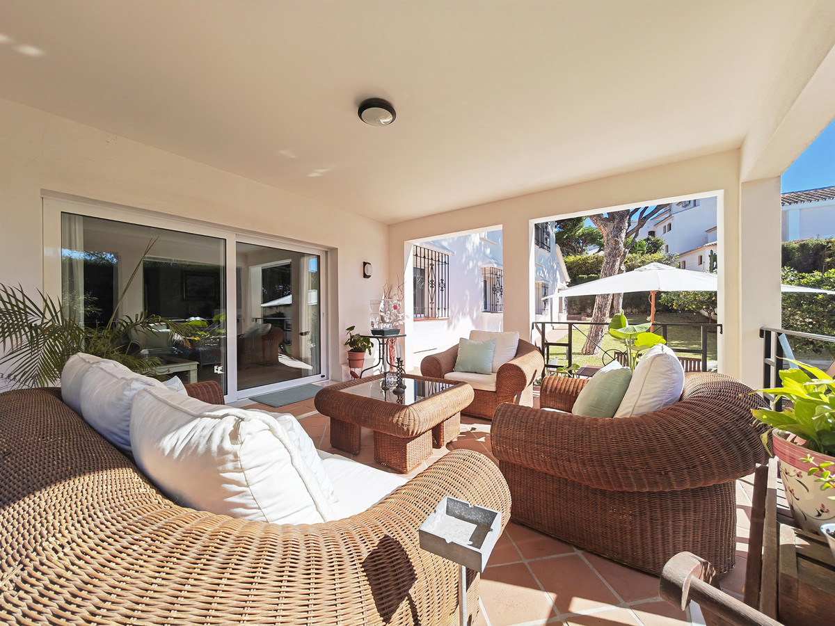 4 Bed Townhouse for sale in Marbesa Costa Del Sol, Málaga, Spain