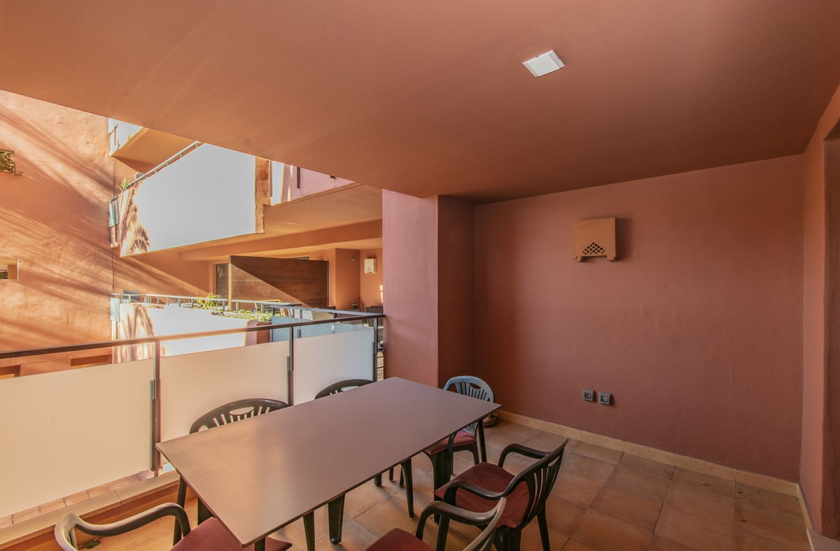 3 Bed Apartment for sale in New Golden Mile Costa Del Sol, Málaga, Spain
