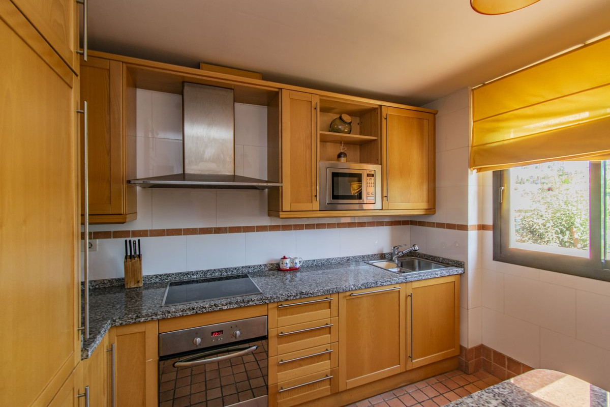 3 Bed Apartment for sale in New Golden Mile Costa Del Sol, Málaga, Spain