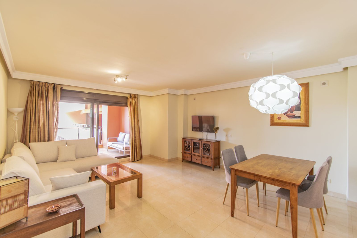 3 Bed Apartment for sale in New Golden Mile Costa Del Sol, Málaga, Spain