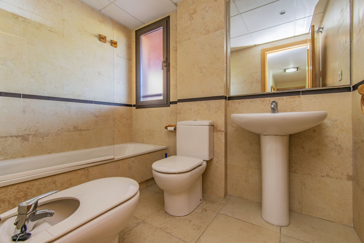 3 Bed Apartment for sale in New Golden Mile Costa Del Sol, Málaga, Spain