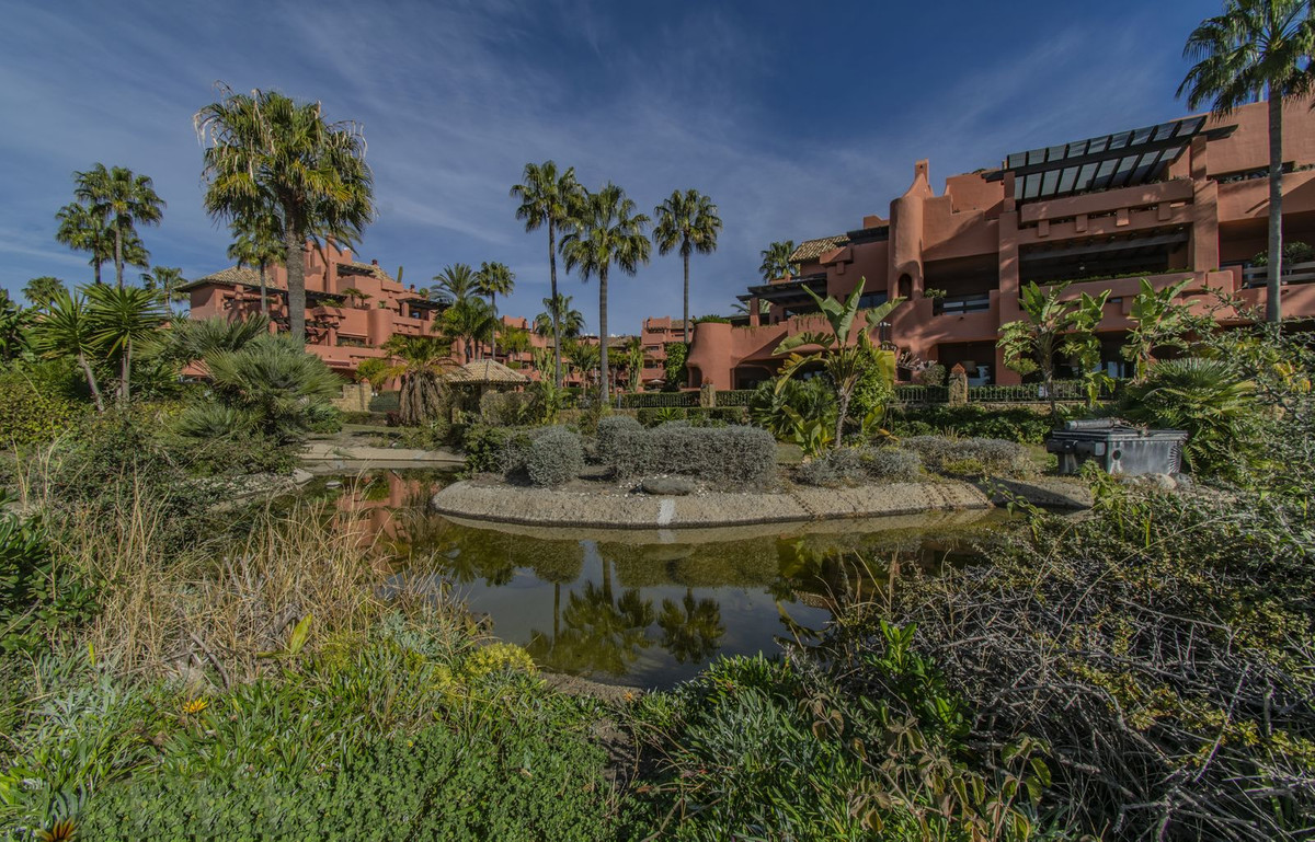 3 Bed Apartment for sale in New Golden Mile Costa Del Sol, Málaga, Spain