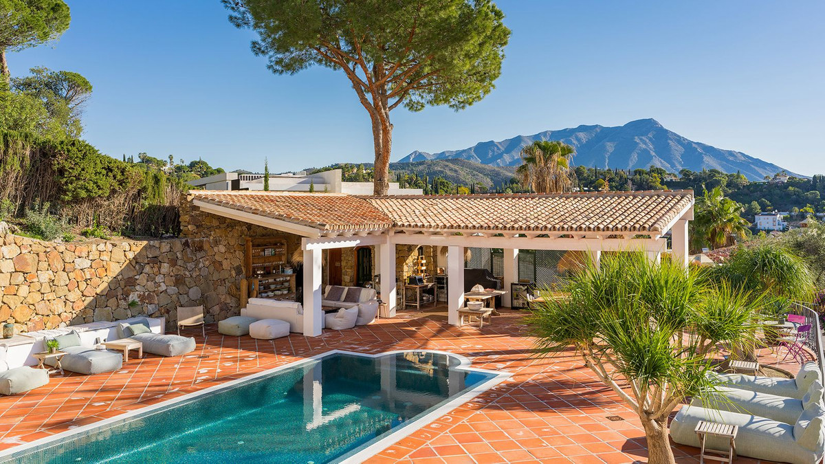 Se vende Villa - Chalet de 4 dormitorios en Costa Del Sol, Málaga, España