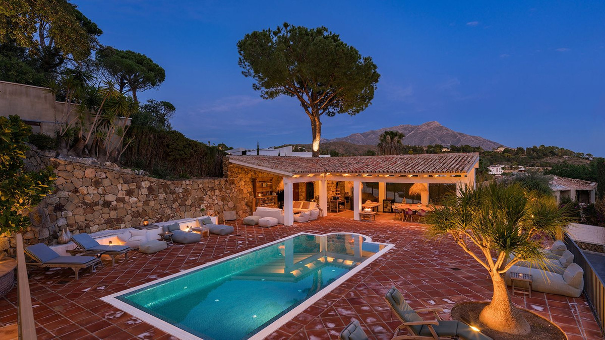Se vende Villa - Chalet de 4 dormitorios en Costa Del Sol, Málaga, España