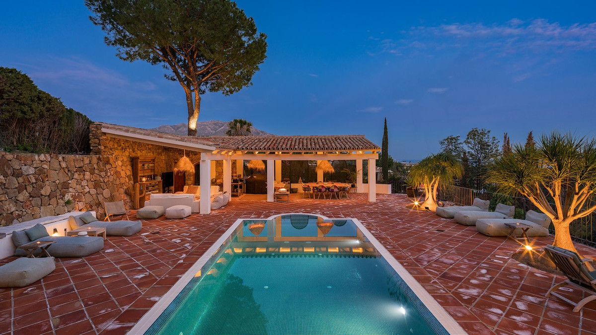 Se vende Villa - Chalet de 4 dormitorios en Costa Del Sol, Málaga, España
