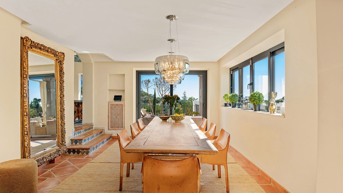 Se vende Villa - Chalet de 4 dormitorios en Costa Del Sol, Málaga, España