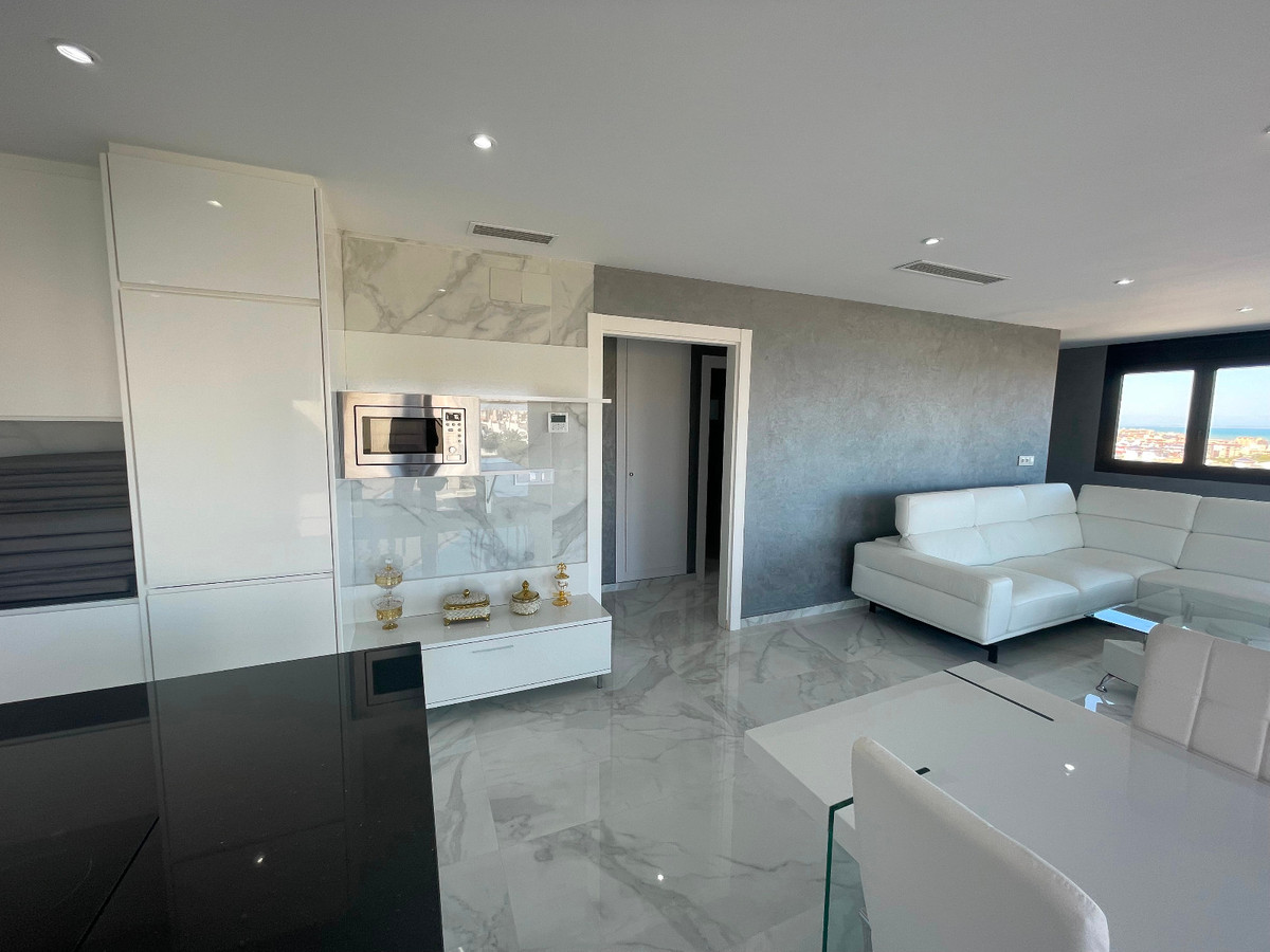 Se vende Villa - Chalet de 5 dormitorios en Costa Blanca, Alicante, España