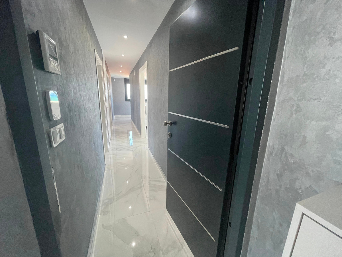 Se vende Villa - Chalet de 5 dormitorios en Costa Blanca, Alicante, España