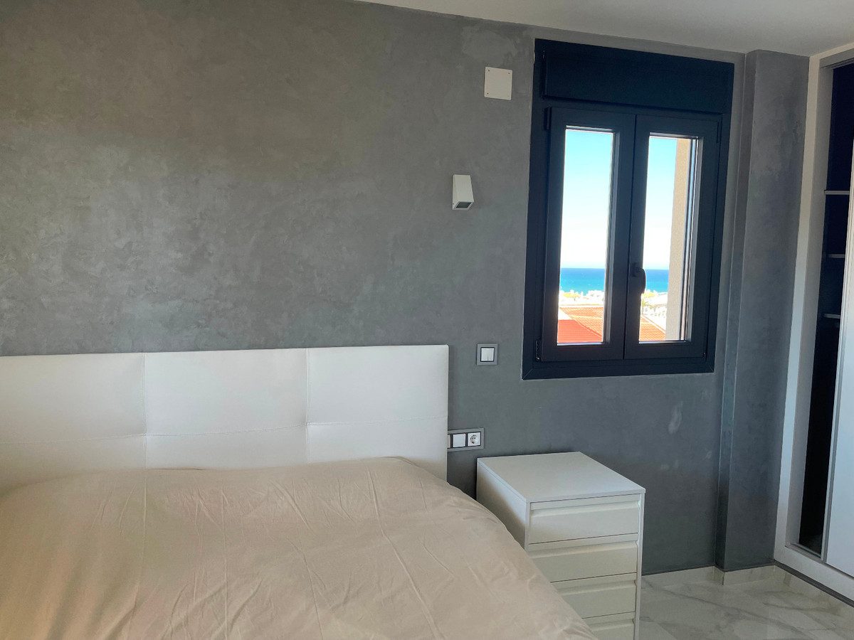 Se vende Villa - Chalet de 5 dormitorios en Costa Blanca, Alicante, España