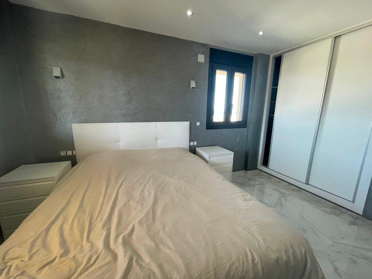 Se vende Villa - Chalet de 5 dormitorios en Costa Blanca, Alicante, España