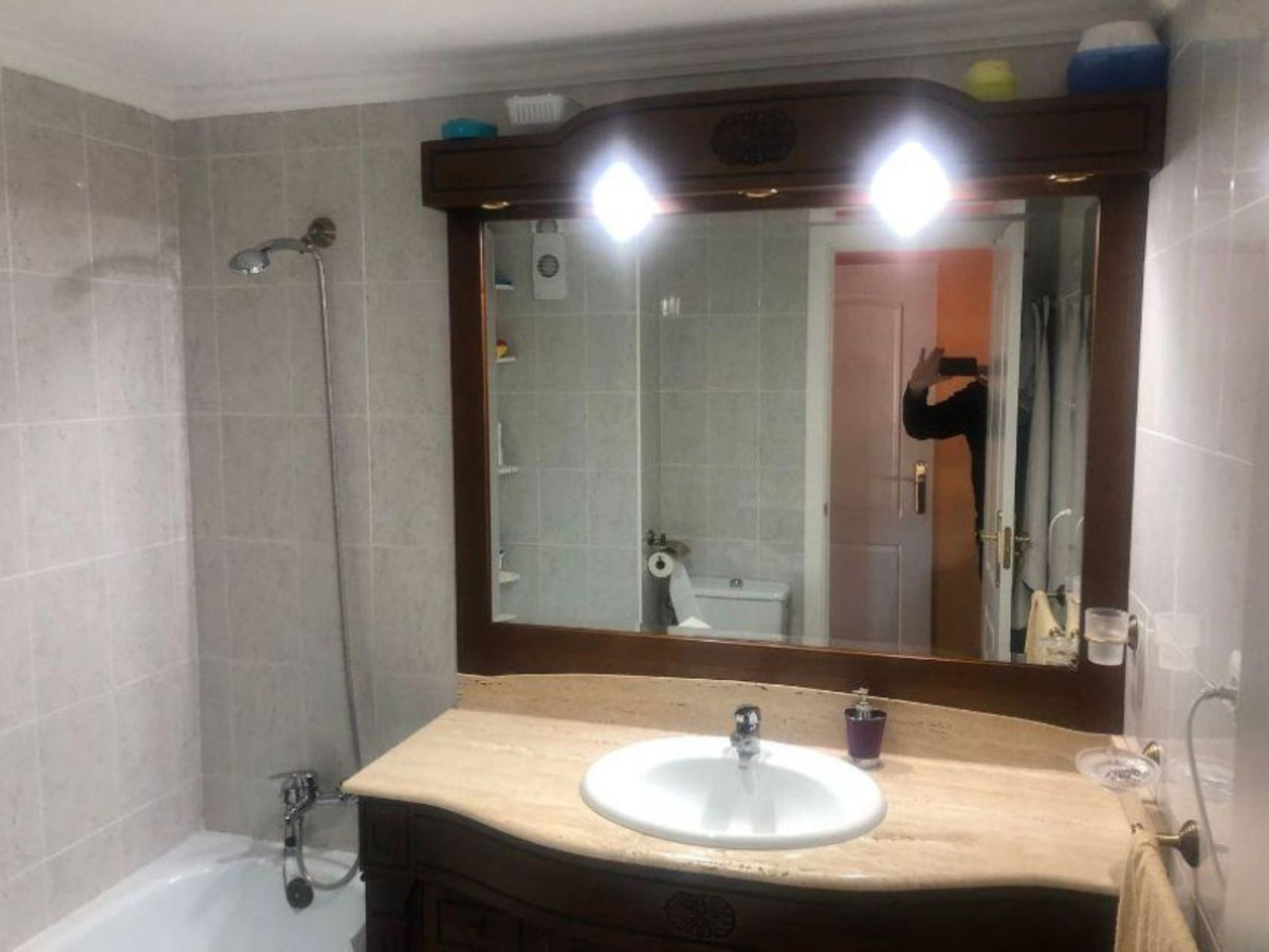 4 Bed Apartment for sale in Nueva Andalucía Costa Del Sol, Málaga, Spain