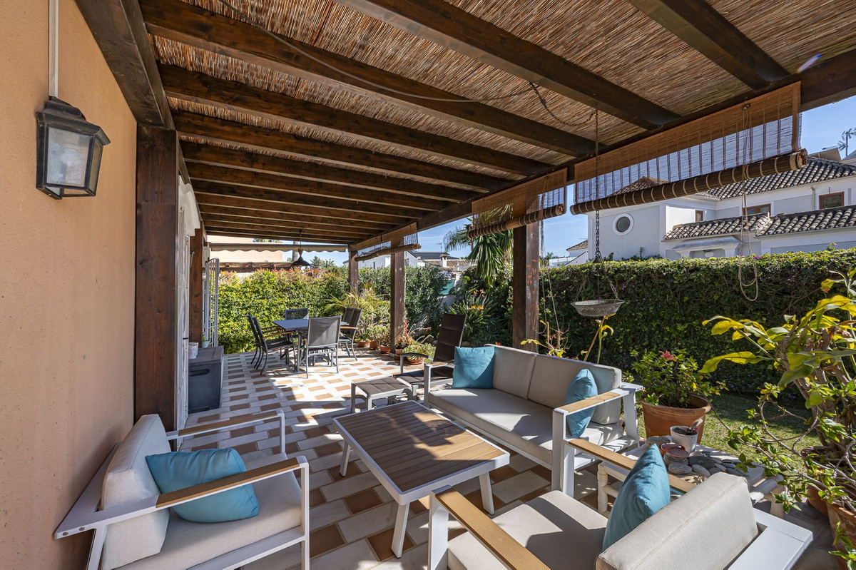4 Bed Townhouse for sale in The Golden Mile Costa Del Sol, Málaga, Spain