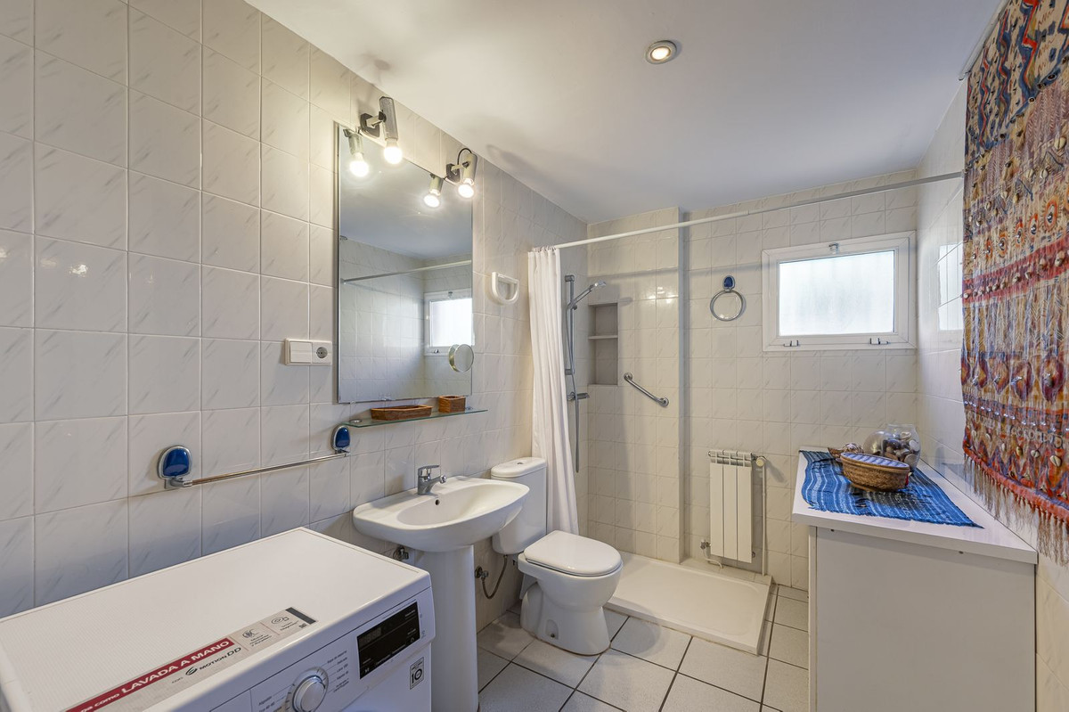 4 Bed Townhouse for sale in The Golden Mile Costa Del Sol, Málaga, Spain