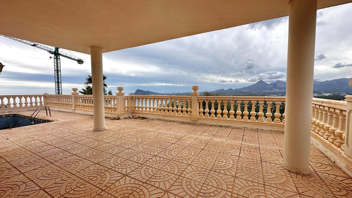 5 Bed Townhouse for sale in Altea Costa Blanca, Alicante, Spain