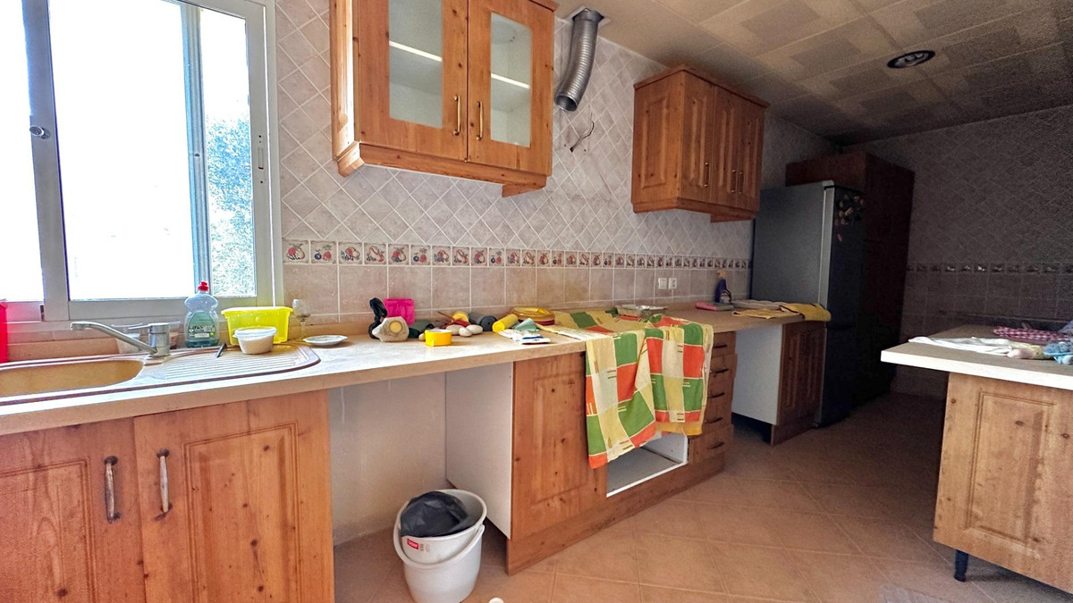 5 Bed Townhouse for sale in Altea Costa Blanca, Alicante, Spain