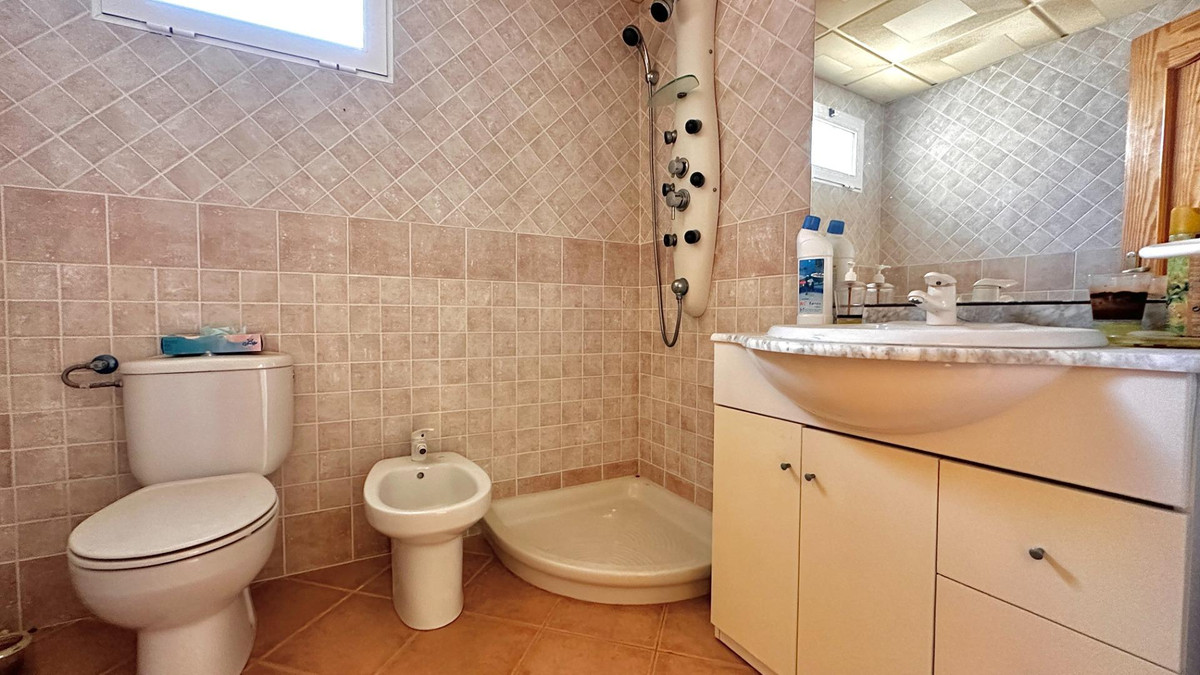 5 Bed Townhouse for sale in Altea Costa Blanca, Alicante, Spain