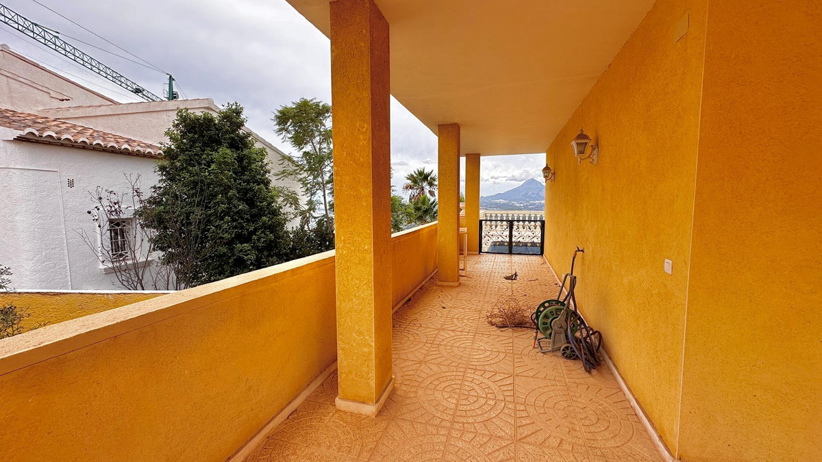 5 Bed Townhouse for sale in Altea Costa Blanca, Alicante, Spain