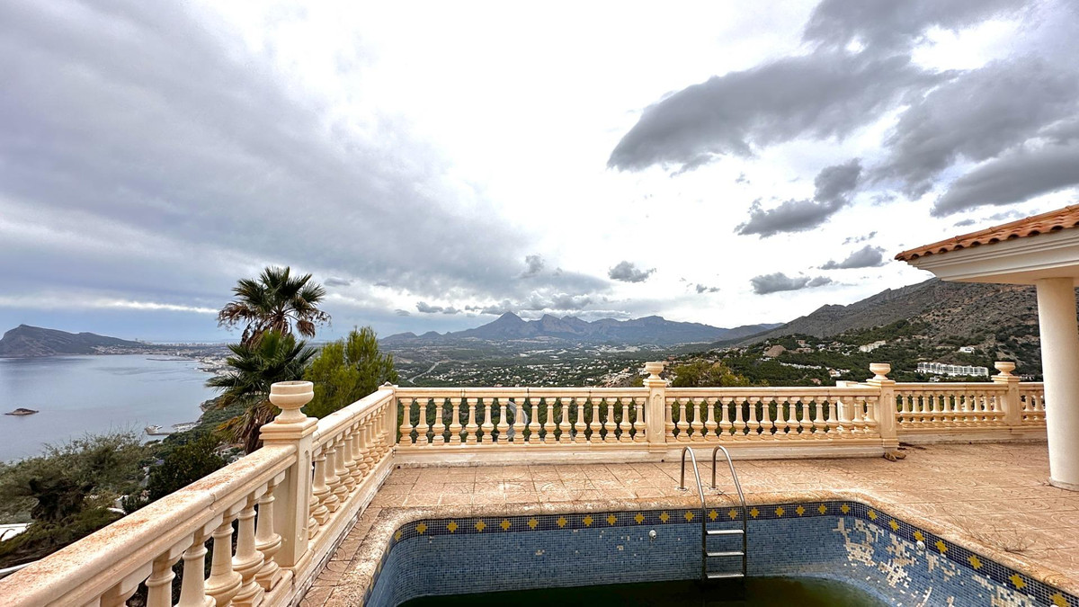 5 Bed Townhouse for sale in Altea Costa Blanca, Alicante, Spain