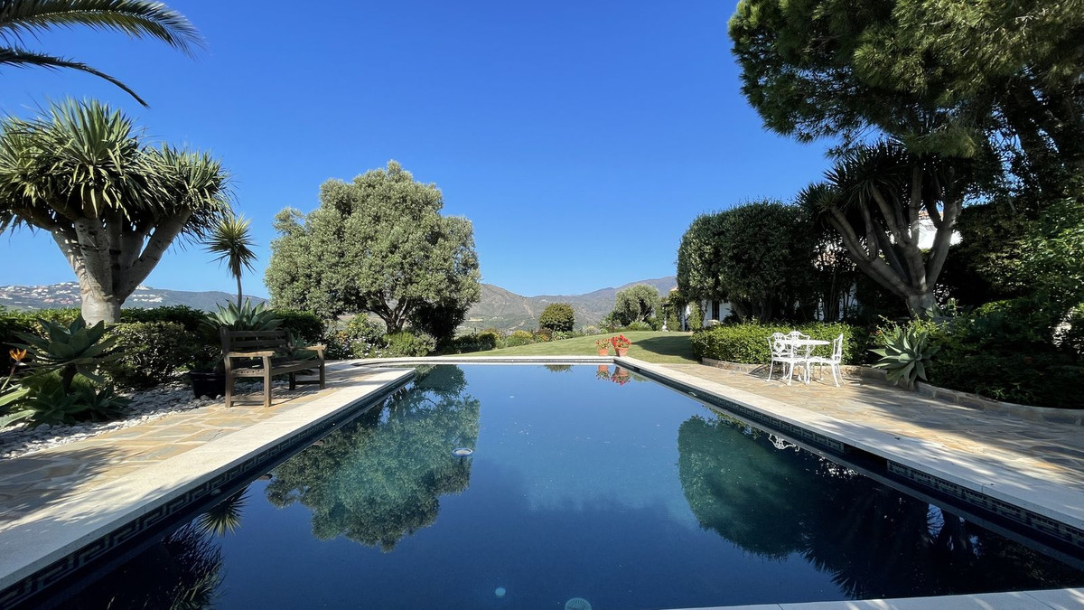 4 Bed Townhouse for sale in La Cala De Mijas Costa Del Sol, Málaga, Spain