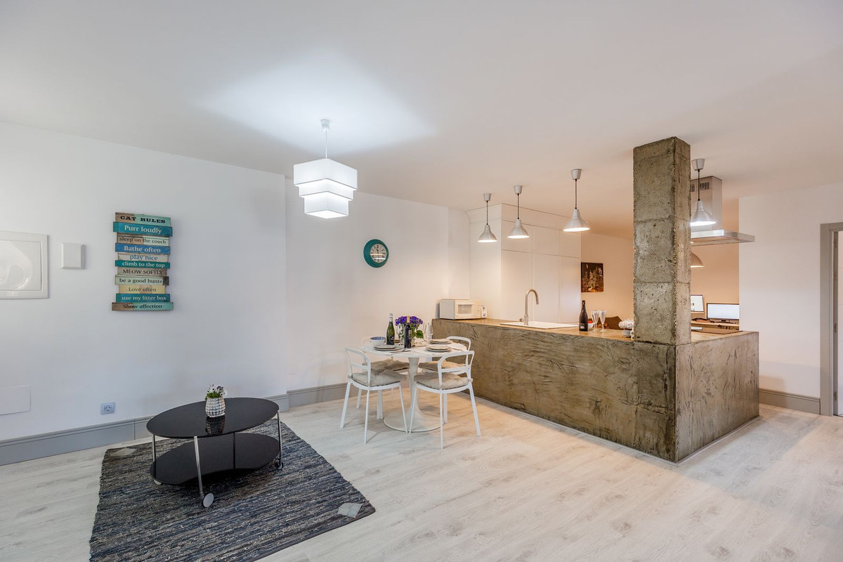 2 Bed Apartment for sale in Nueva Andalucía Costa Del Sol, Málaga, Spain