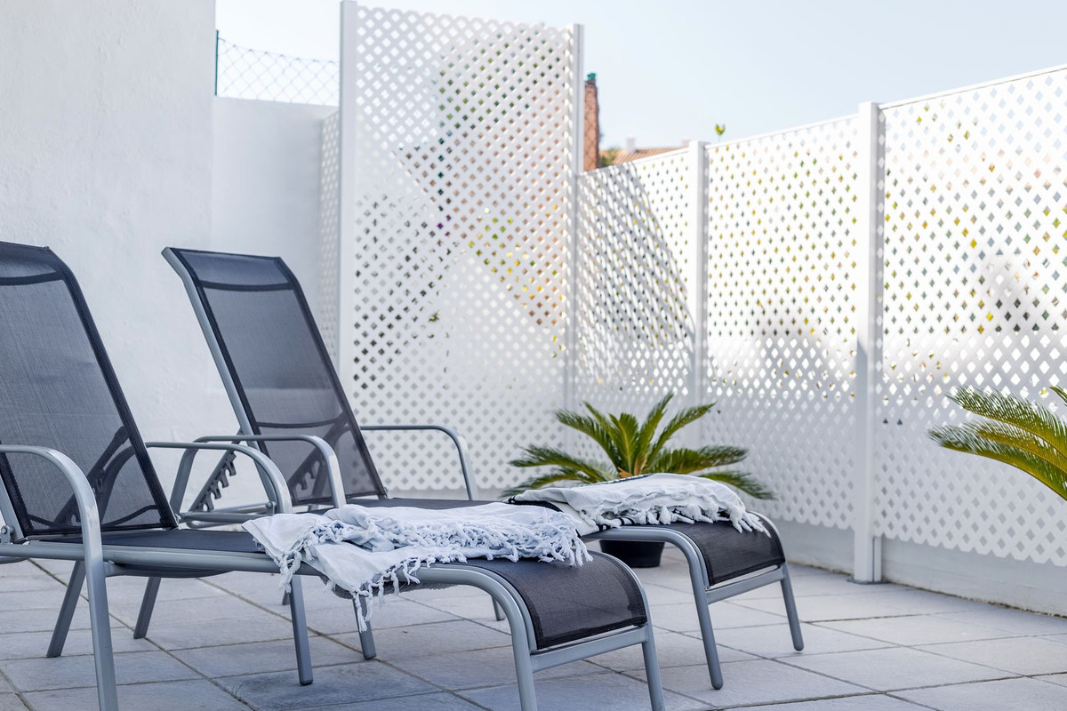 2 Bed Apartment for sale in Nueva Andalucía Costa Del Sol, Málaga, Spain