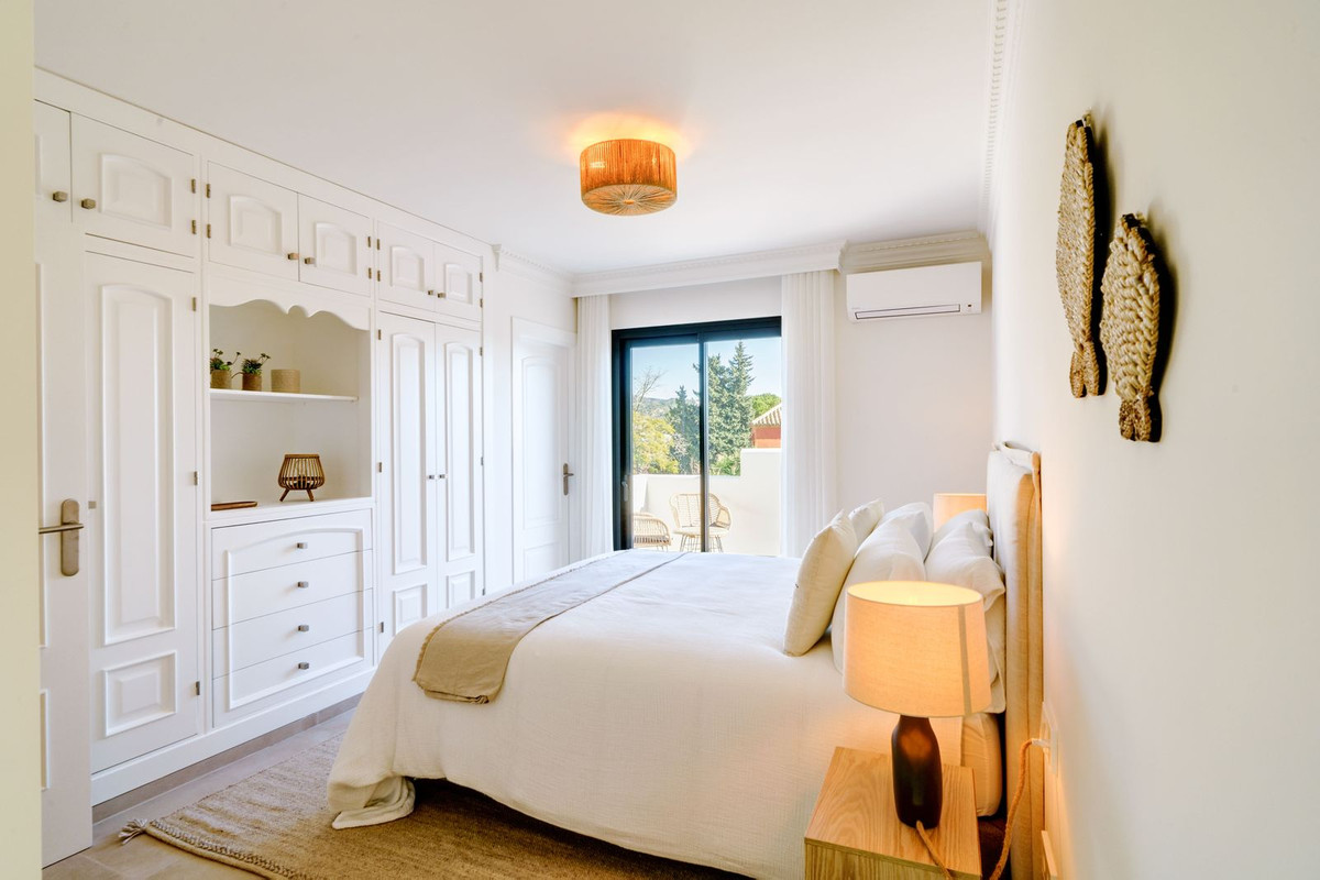 Se vende Villa - Chalet de 6 dormitorios en Costa Del Sol, Málaga, España