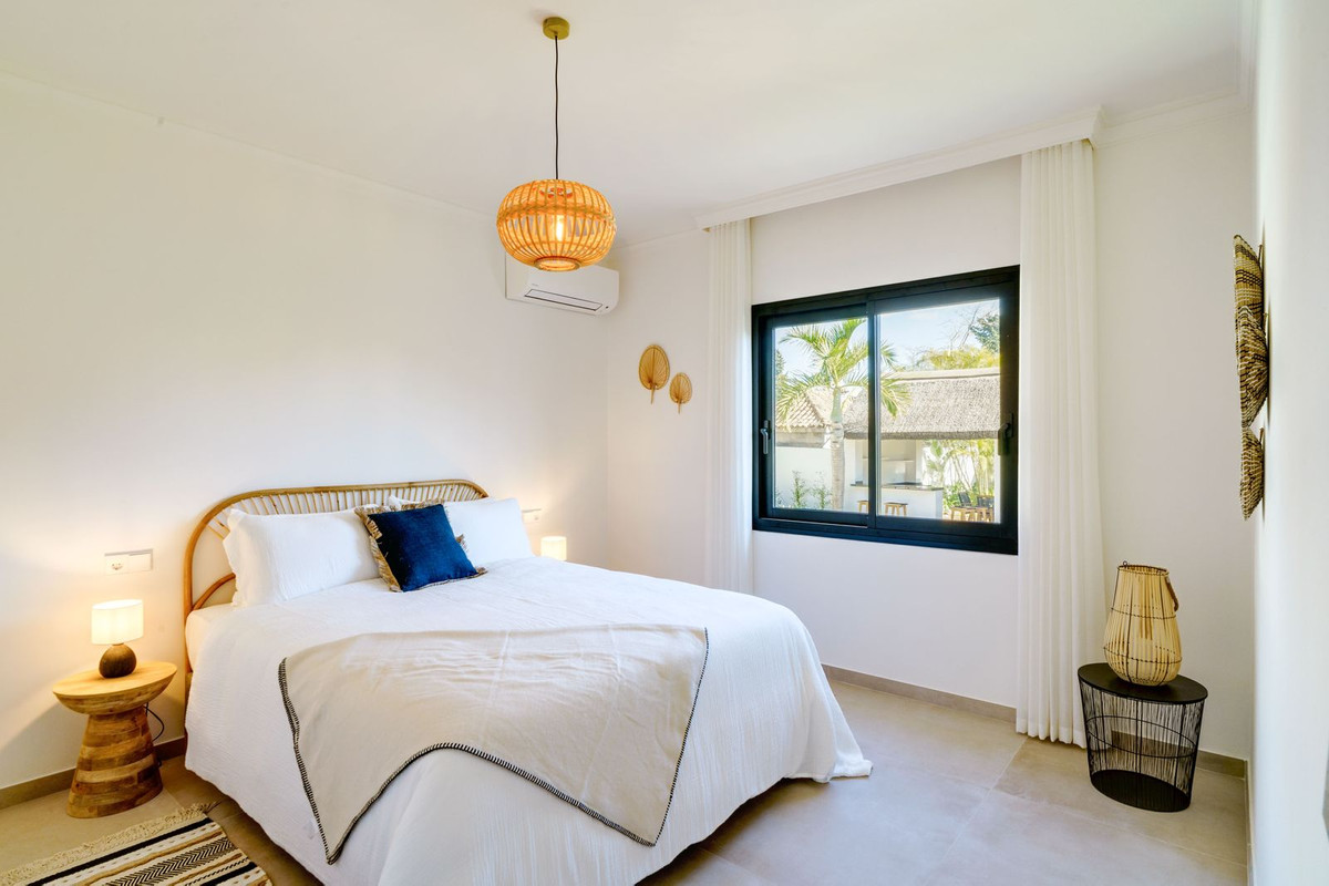 Se vende Villa - Chalet de 6 dormitorios en Costa Del Sol, Málaga, España
