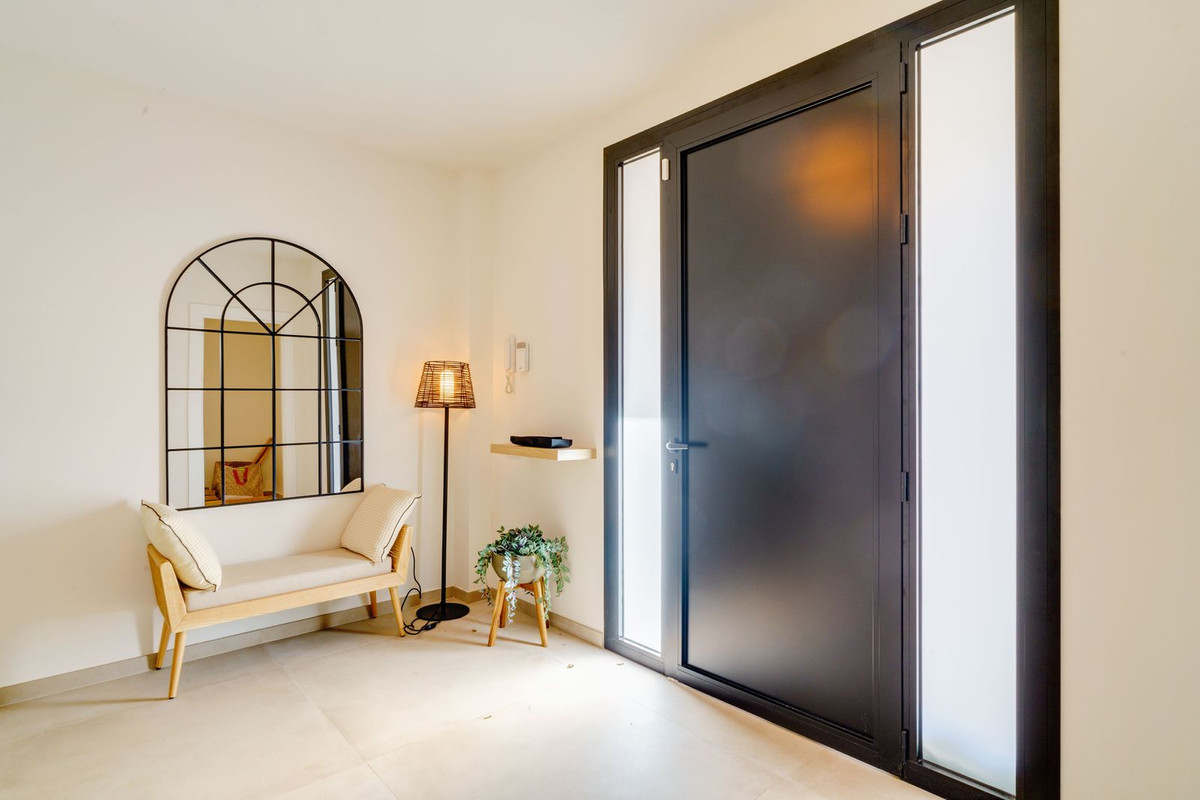 Se vende Villa - Chalet de 6 dormitorios en Costa Del Sol, Málaga, España