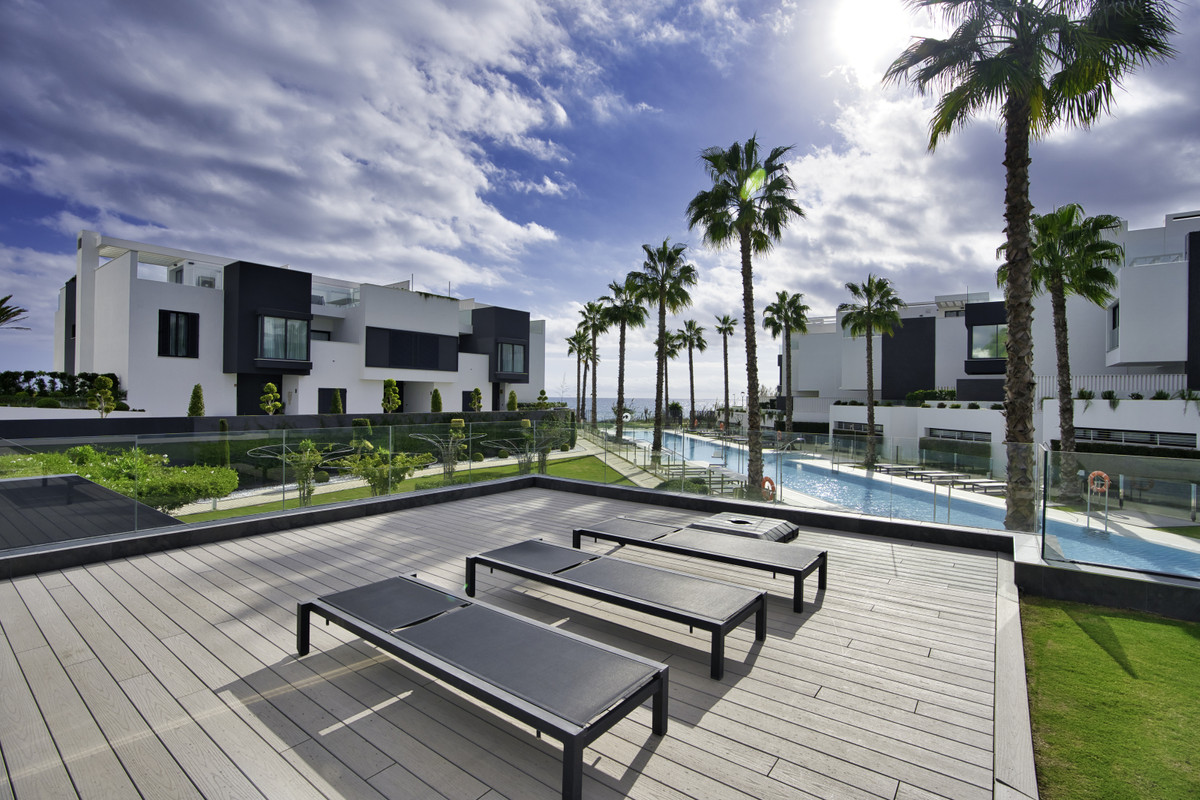 4 Bed Townhouse for sale in Estepona Costa Del Sol, Málaga, Spain