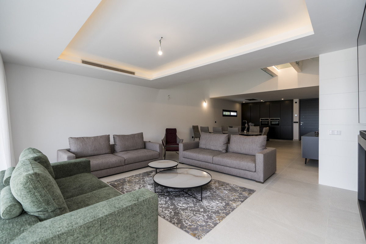 4 Bed Townhouse for sale in Estepona Costa Del Sol, Málaga, Spain