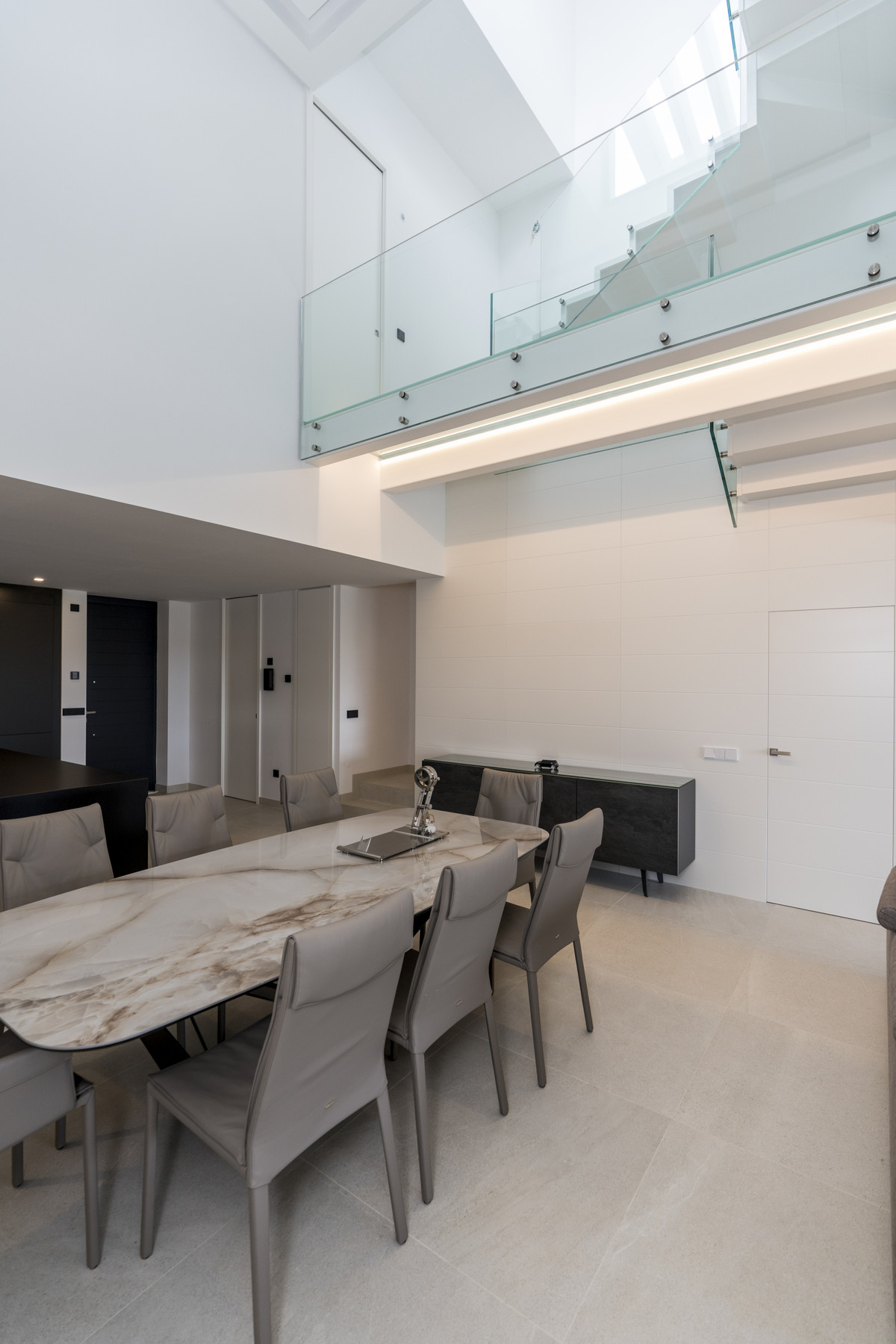 4 Bed Townhouse for sale in Estepona Costa Del Sol, Málaga, Spain