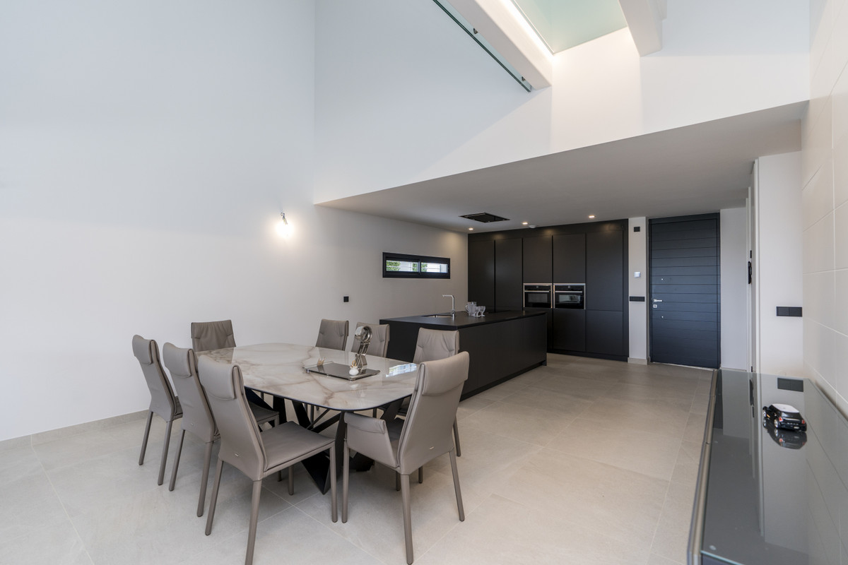 4 Bed Townhouse for sale in Estepona Costa Del Sol, Málaga, Spain
