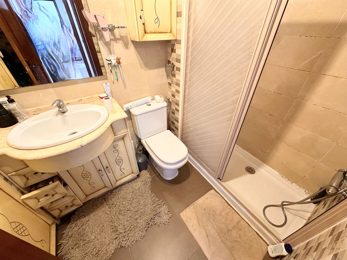 Se vende Apartamento en Planta Última de 2 dormitorios en Málaga Ciudad, Málaga, España
