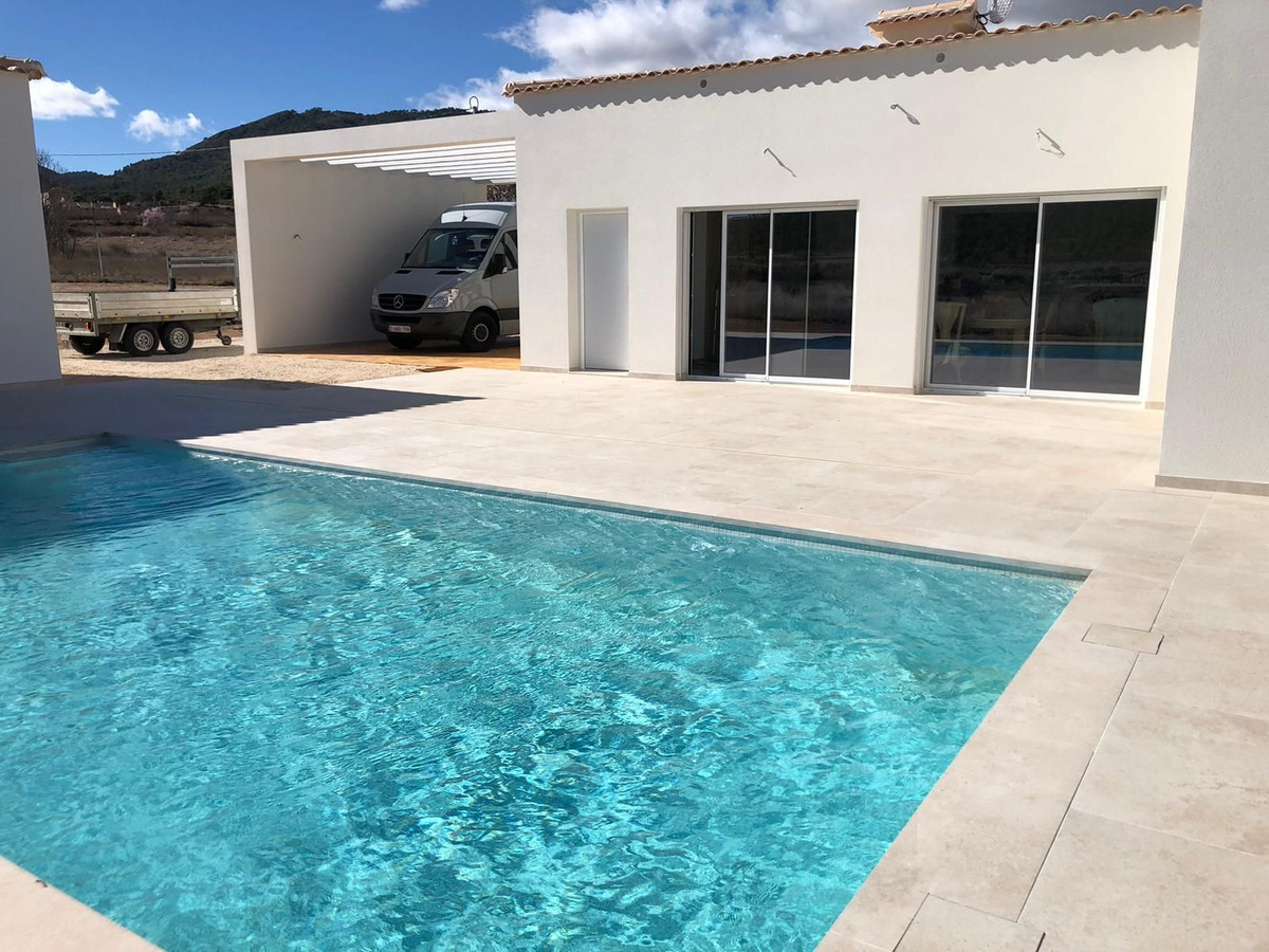 Se vende Villa - Chalet de 3 dormitorios en Costa Blanca, Alicante, España