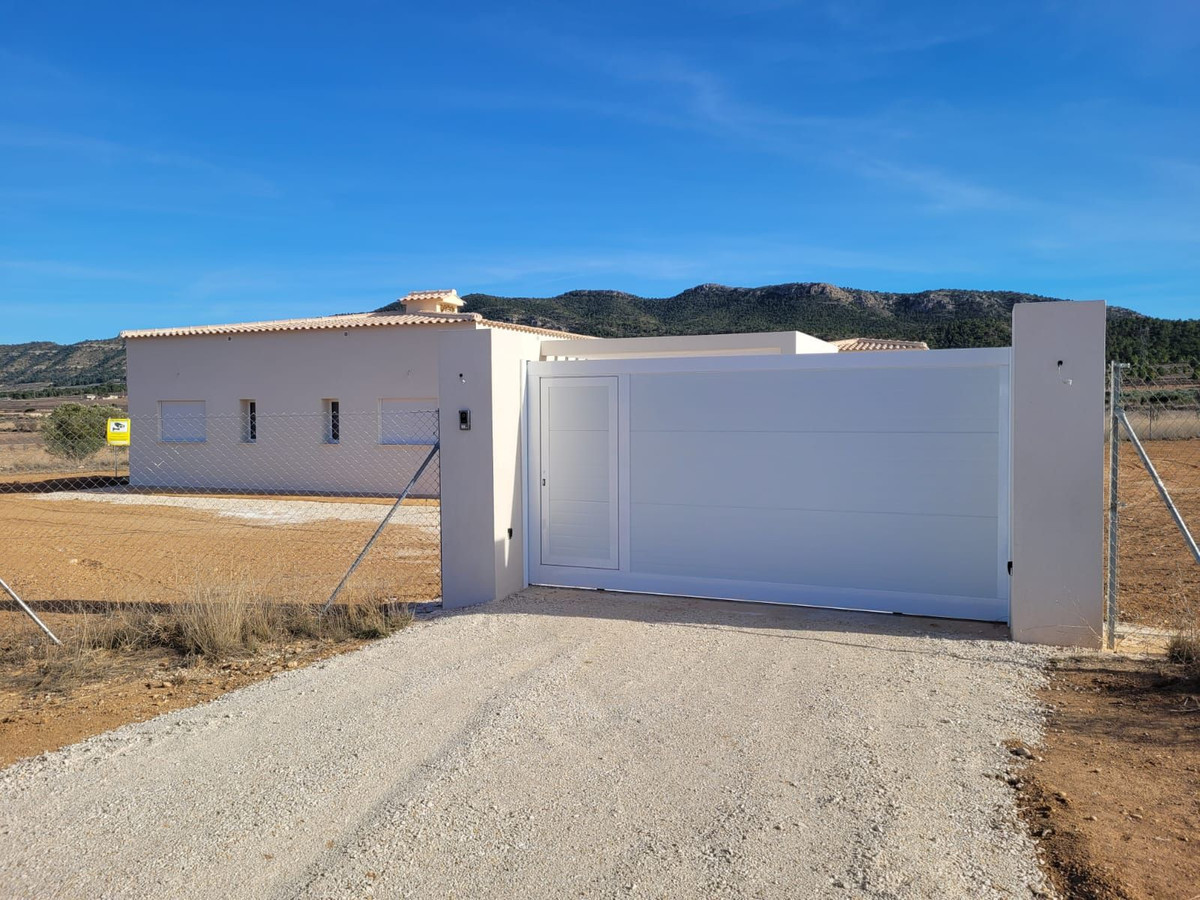 Se vende Villa - Chalet de 3 dormitorios en Costa Blanca, Alicante, España