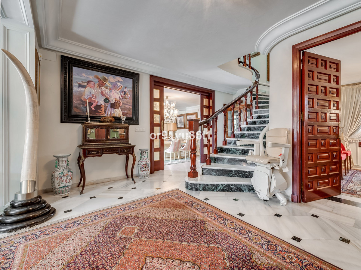 5 Bed Townhouse for sale in The Golden Mile Costa Del Sol, Málaga, Spain