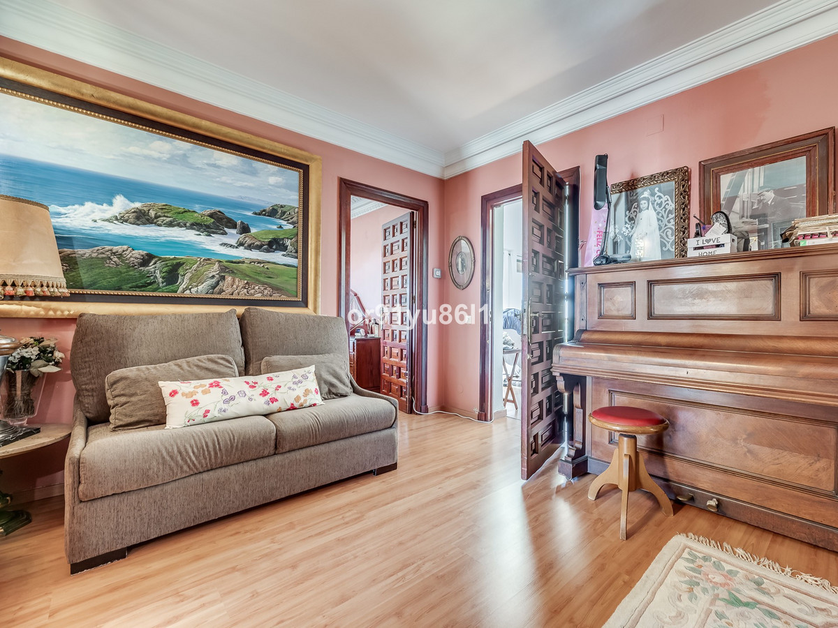 5 Bed Townhouse for sale in The Golden Mile Costa Del Sol, Málaga, Spain