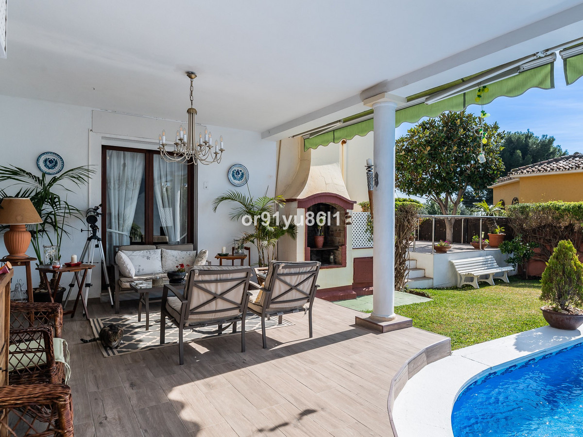 5 Bed Townhouse for sale in The Golden Mile Costa Del Sol, Málaga, Spain