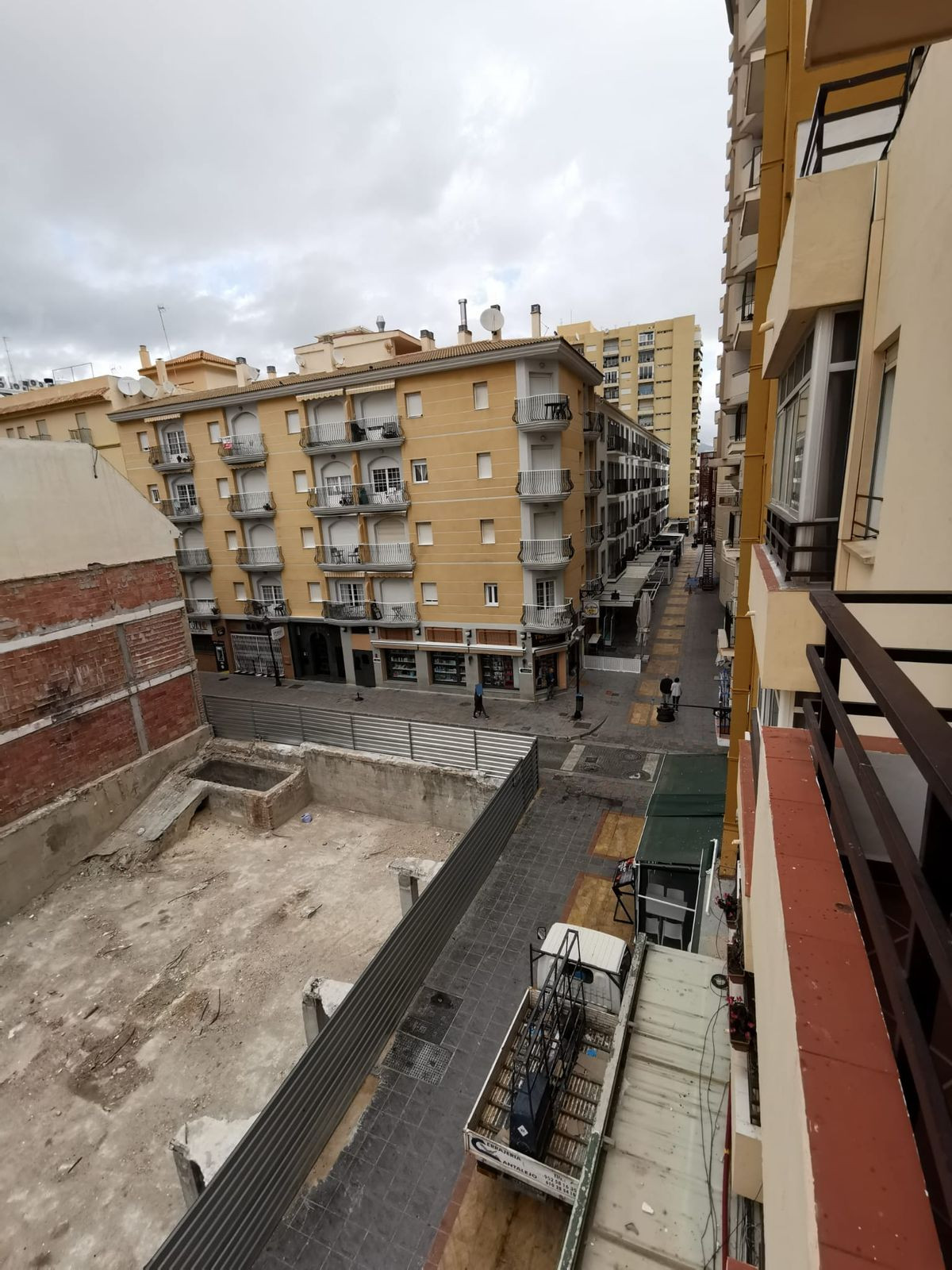 Se vende Terreno Comercial  en Costa Del Sol, Málaga, España