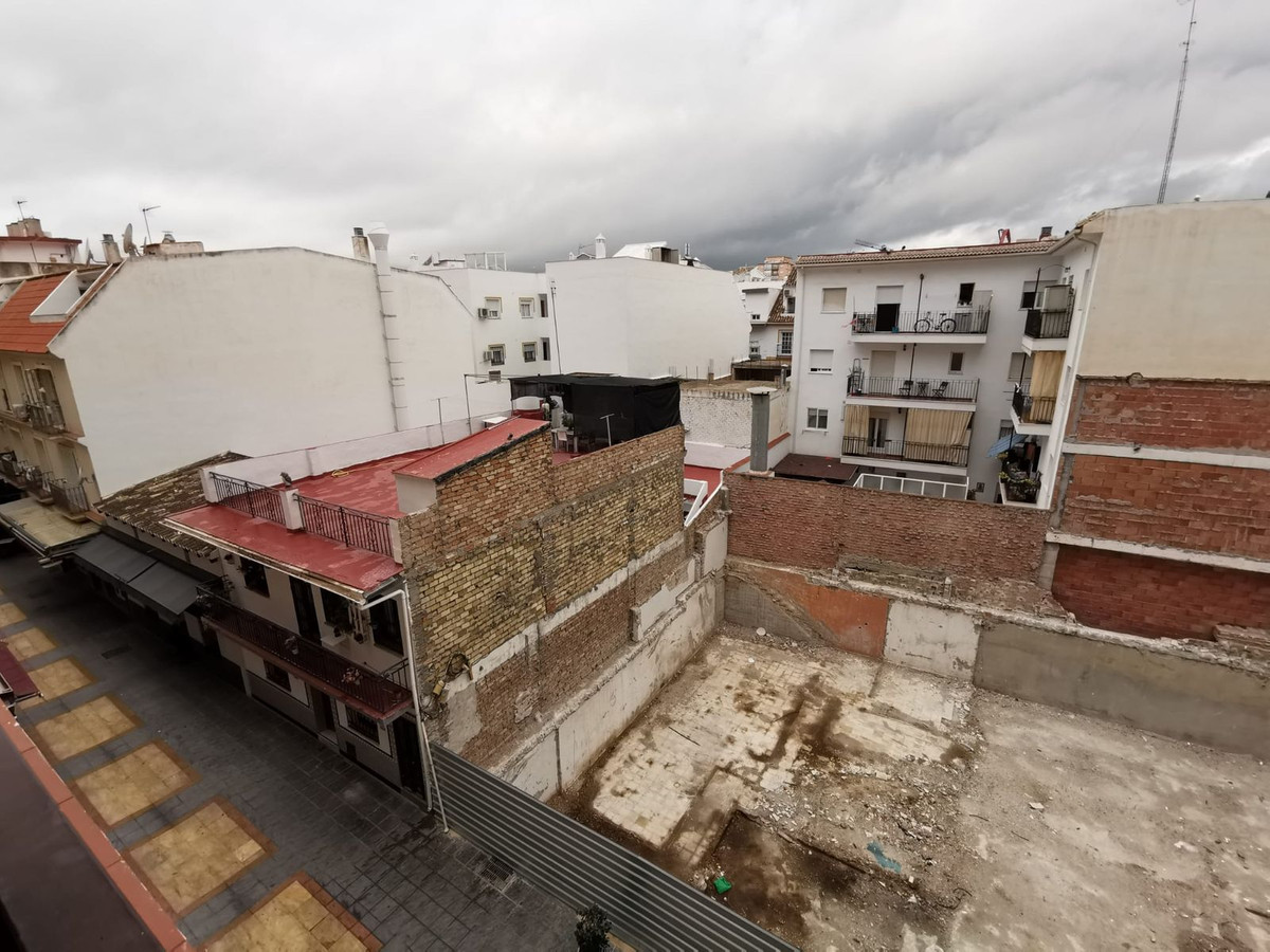 Se vende Terreno Comercial  en Costa Del Sol, Málaga, España