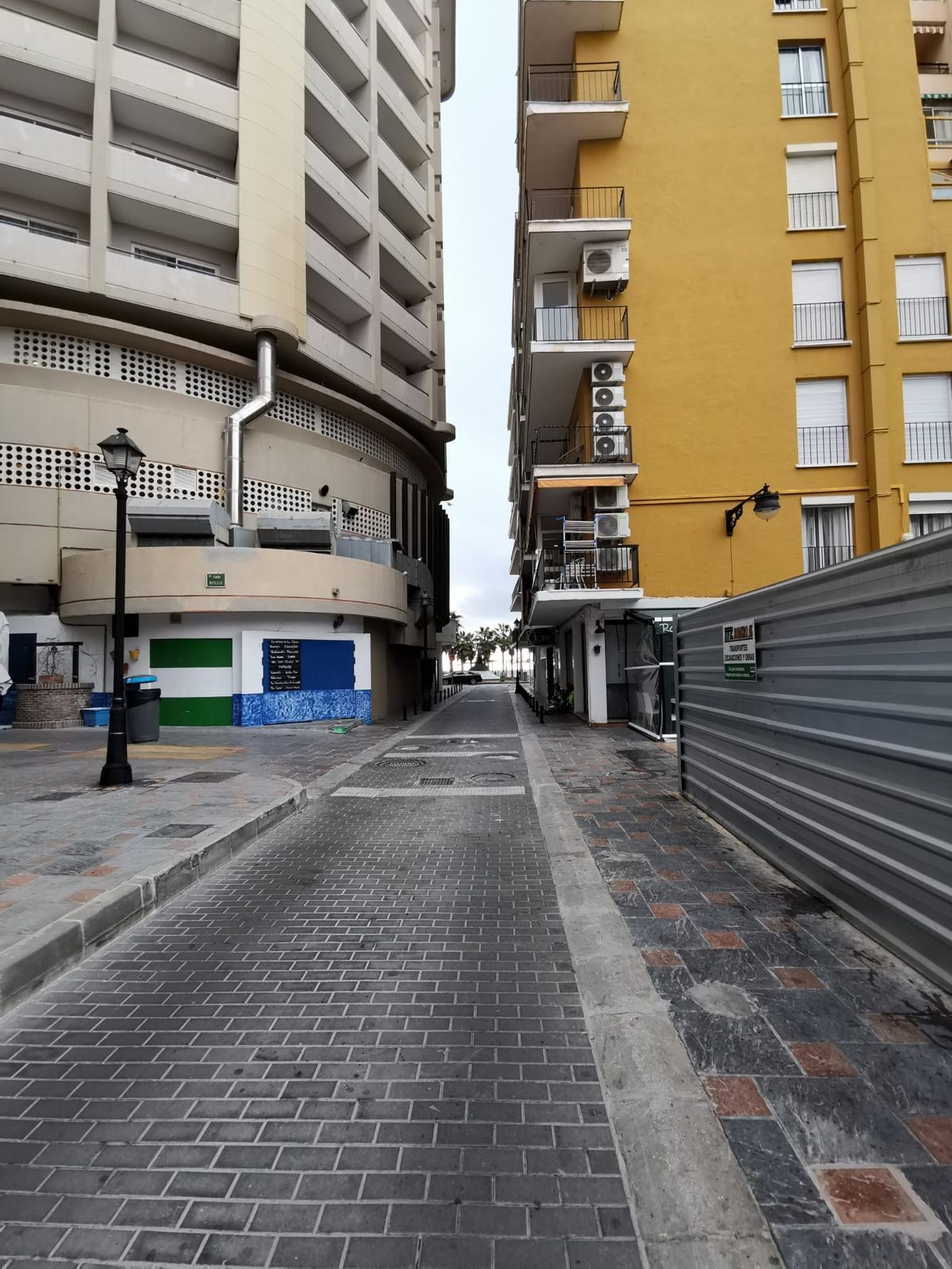Se vende Terreno Comercial  en Costa Del Sol, Málaga, España