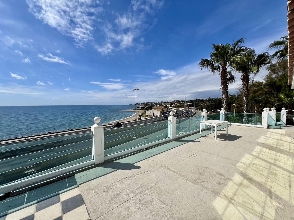 5 Bed Townhouse for sale in El Chaparral Costa Del Sol, Málaga, Spain