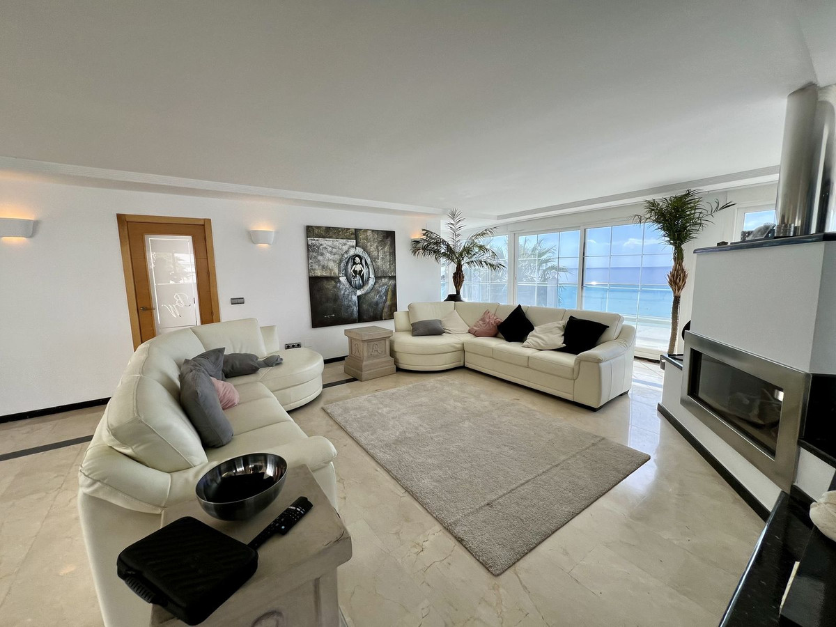 5 Bed Townhouse for sale in El Chaparral Costa Del Sol, Málaga, Spain