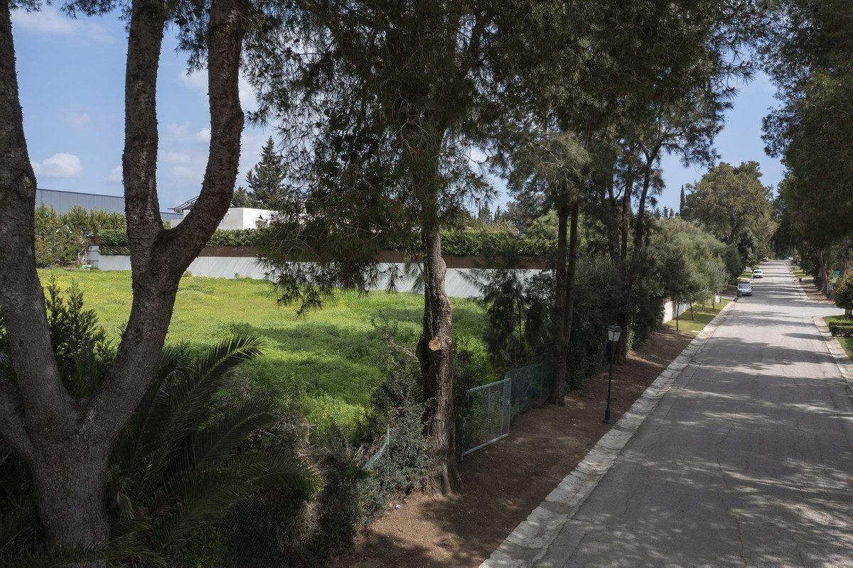 Plots for sale in Sotogrande Costa Del Sol, Cádiz, Spain