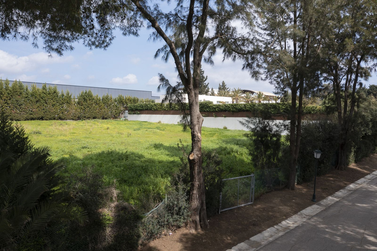 Plots for sale in Sotogrande Costa Del Sol, Cádiz, Spain